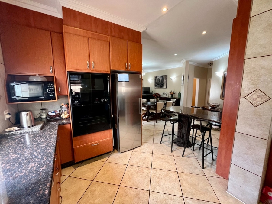 3 Bedroom Property for Sale in Wilkoppies North West